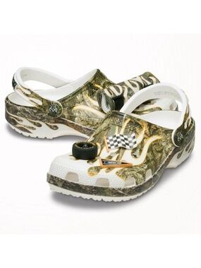 NEW Crocs Nascar Realtree Classic Clogs Size Men's 9 Women's 11 Camo Racing